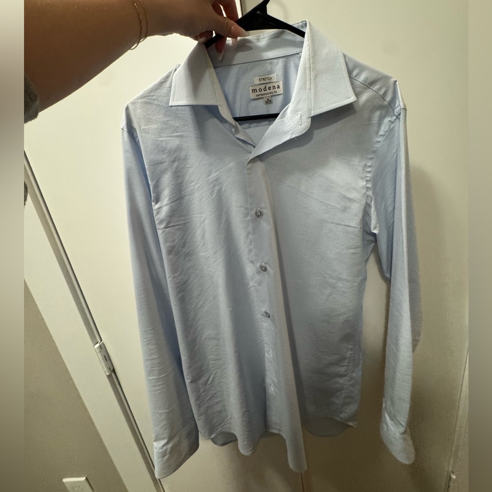 Men dress shirt barely worn